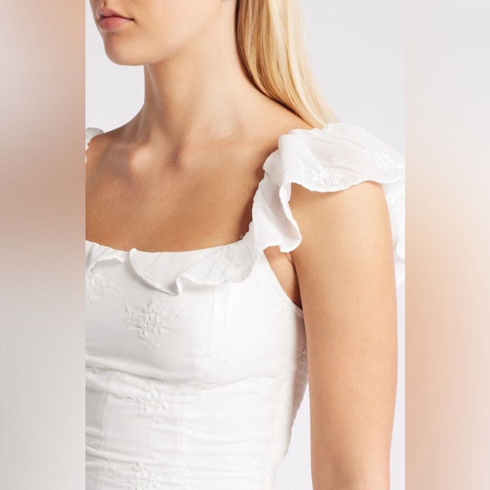 All In Favor White Organza Floral Embroidered Ruffle Sleeve Top Size XL NWT